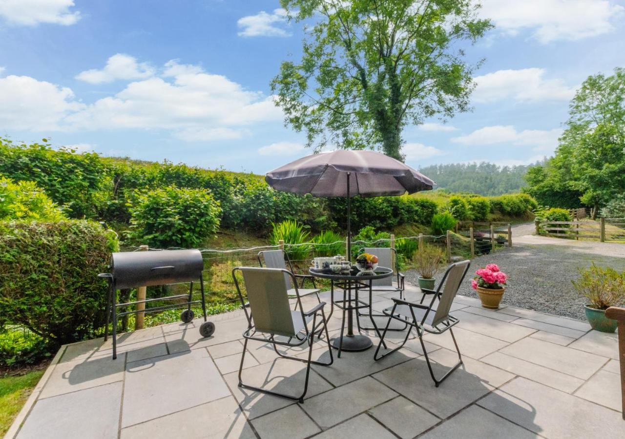 Gors Villa Llanfair Caereinion Bagian luar foto